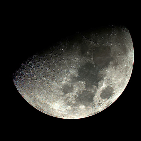 月齢7.6（4/25）の月