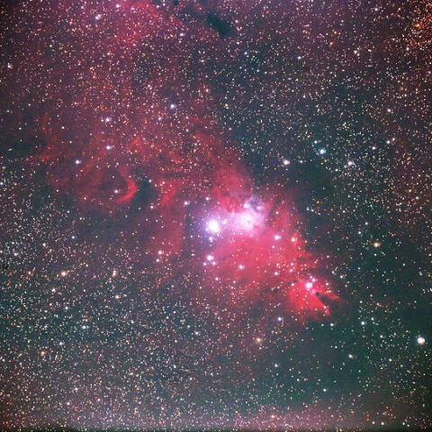 クリスマスツリー星団とコーン星雲