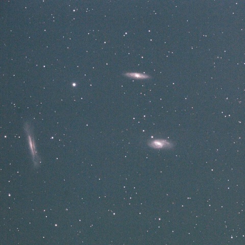 しし座三っ子銀河