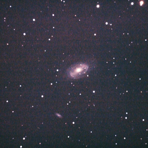 セイファート銀河NGC4725