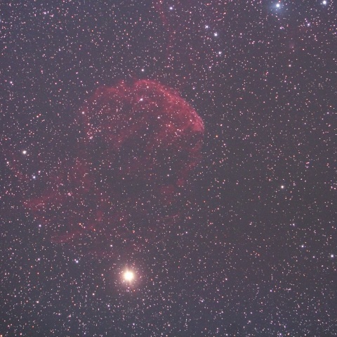 ふたご座のくらげ星雲IC443