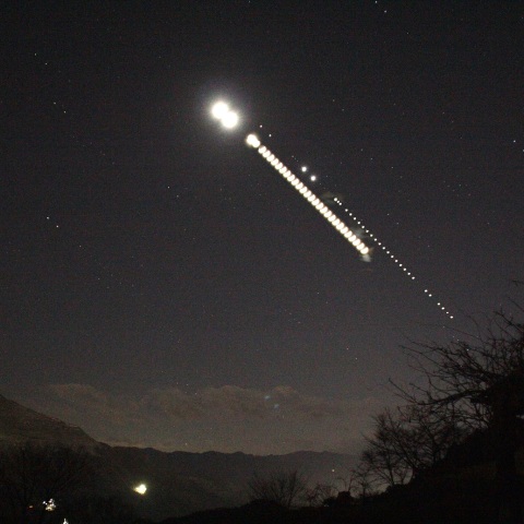 月が火星金星に接近