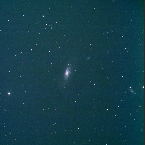 りょうけん座のM106