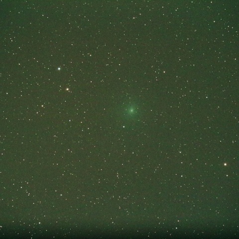 41P/りゅう座γ星（エルタニン）とこと座α星（ベガ）中間を移動中