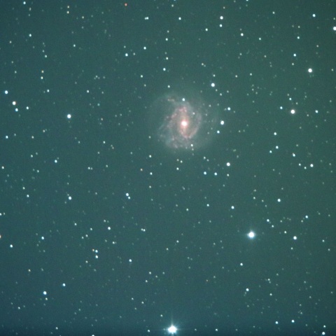 M83南の回転花火銀河