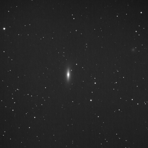 ろくぶんぎ座のスピンドル銀河