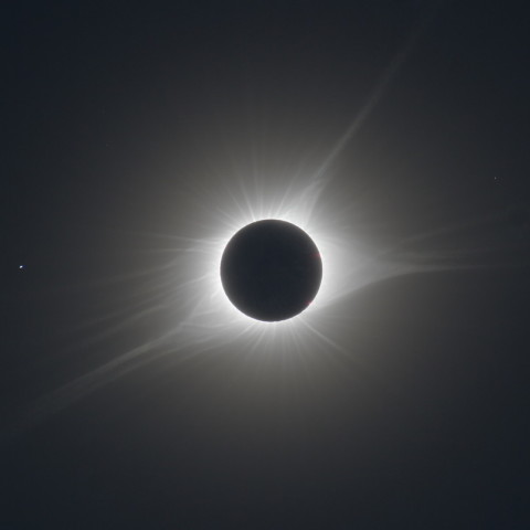 アメリカ皆既日食のコロナ