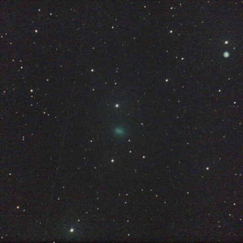 NGC2392付近を通過する西村彗星