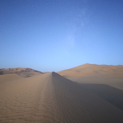 銀河へ続くトレース