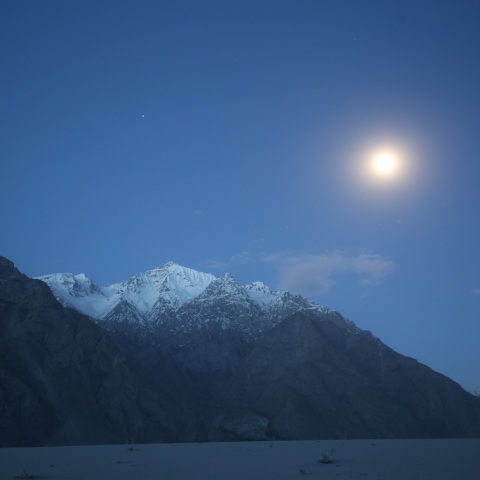 カラコルムの月・木星