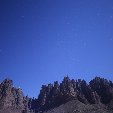 鋸歯岩峰のふたご座流星群