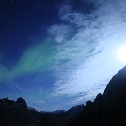 パール月とオーロラ再び!