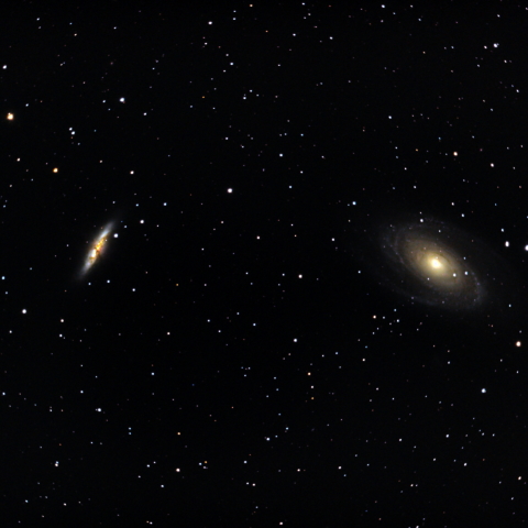 M81とM82（葉巻銀河）