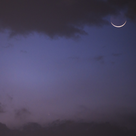 PANSTARRS & Moon 奇跡のランデブー