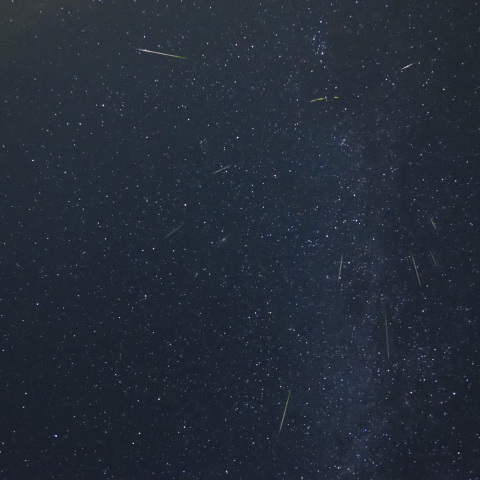 極大を迎えたペルセウス座流星群
