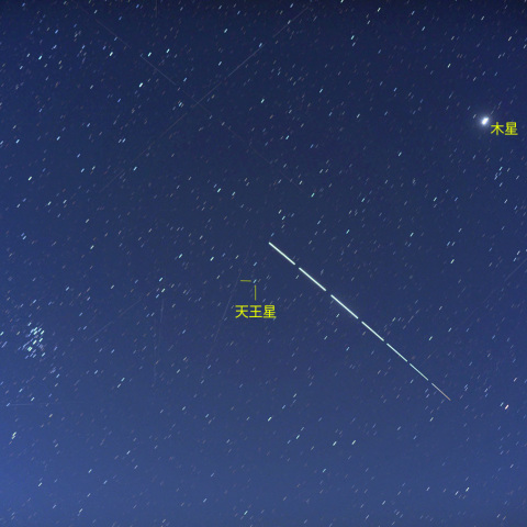 地球の影に入るISS (23-12-03)