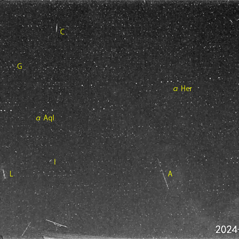 明け方の流星 (24-05-14)