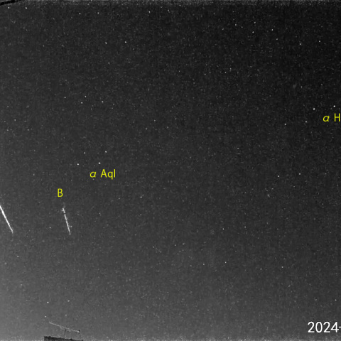 宵空の流星 (24-08-21)