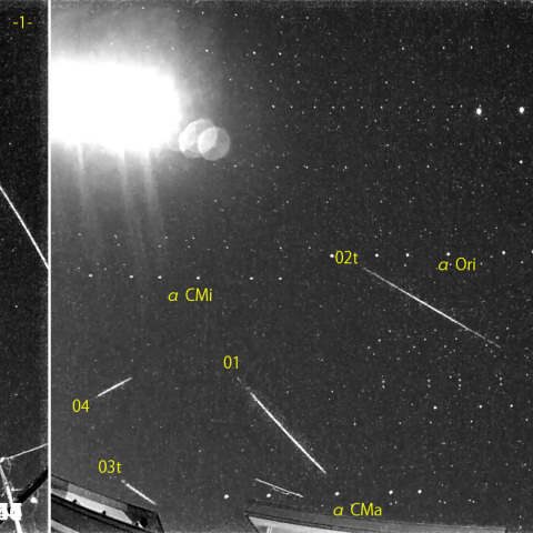 夜半前の流星 (24-12-18)