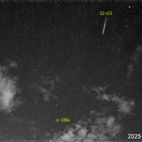 夜半前の流星 (25-01-01)