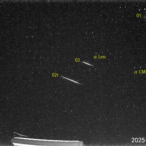 夜半前の流星 (25-02-22)