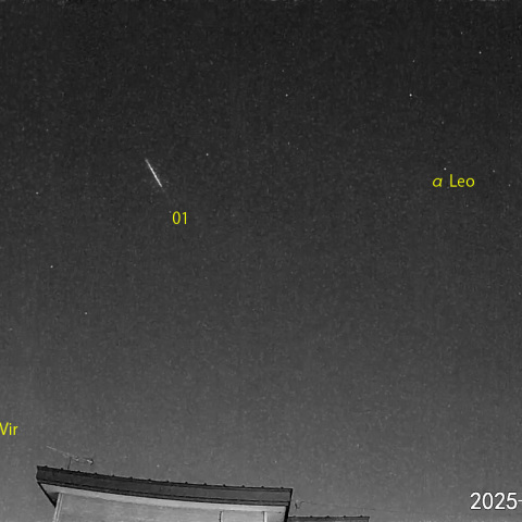 夜半前の流星 (25-03-21)