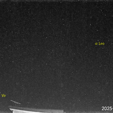 夜半前の流星 (25-03-31)