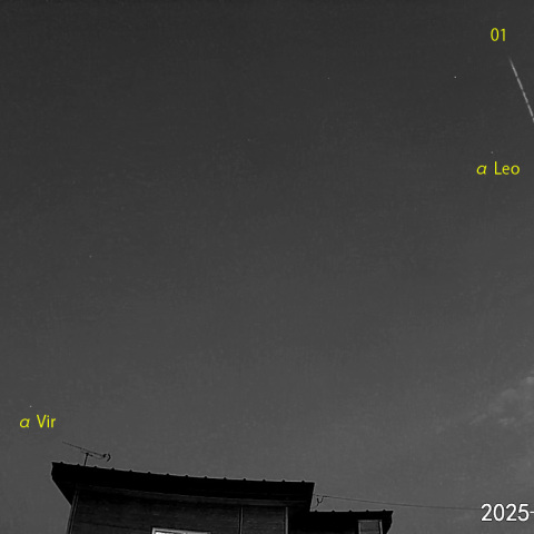 夜半前の流星 (25-05-13)