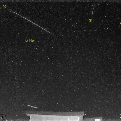 夜半前の流星 (25-05-27)