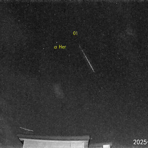 夜半前の流星 (25-05-28)