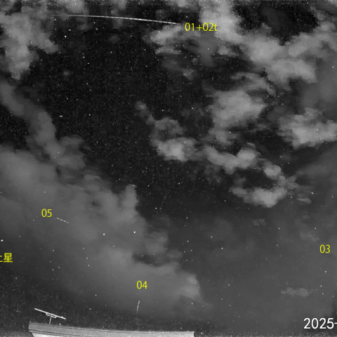 夜半前の流星 (25-10-27)