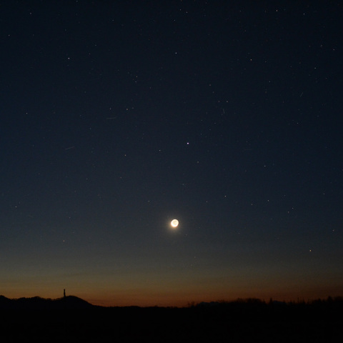 月とスピカ (25-11-18)
