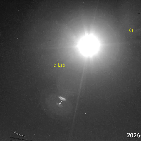 夜半前の流星S (26-03-01)