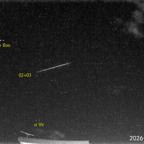 夜半前の流星S (26-03-16)