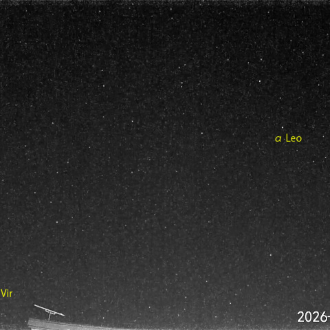 夜半前の流星S (26-03-17)