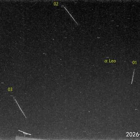 夜半前の流星S (26-03-18)