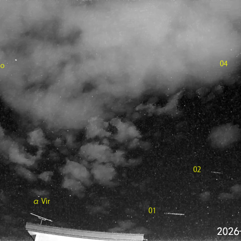 夜半前の流星S (26-03-21)