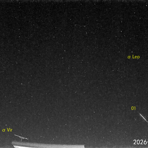 夜半前の流星S (26-03-24)