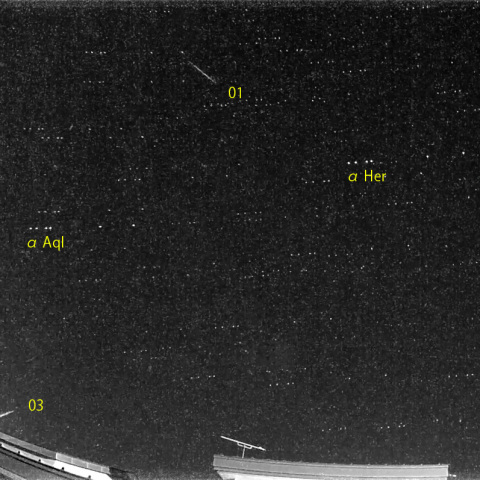 夜半後の流星S (26-04-13)