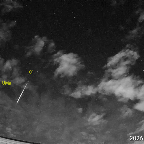 夜半前の流星N (26-05-30)