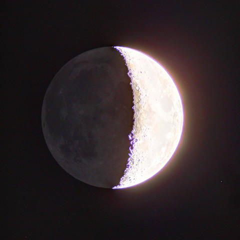 月齢5.6の地球照