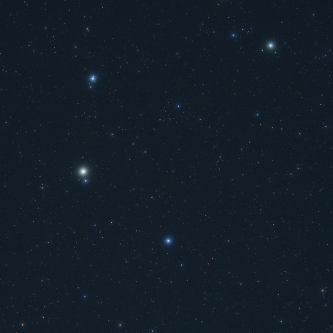 しし座の大鎌と変光星R