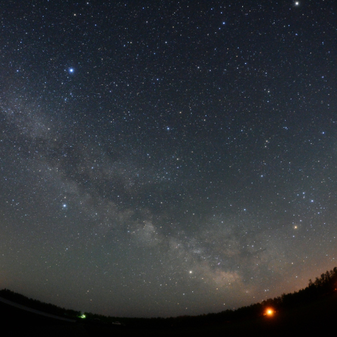 昇る夏の天の川