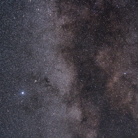 わし座頭部付近の天の川