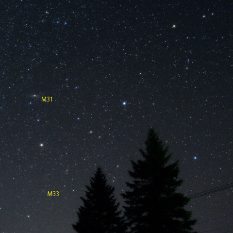 昇る秋の四辺形とアンドロメダ