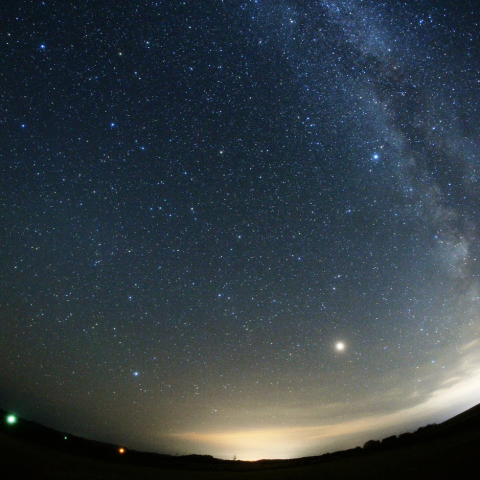 天の川と対日照