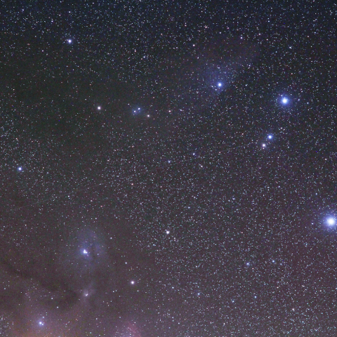 さそり座頭部の青い星雲