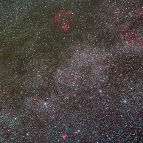 カシオペヤ座の天の川と散光星雲