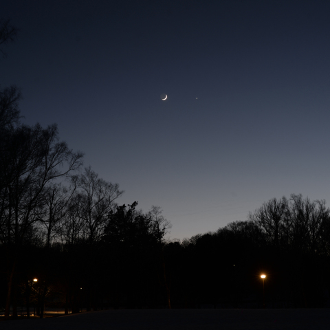 月と金星の接近 (その1)