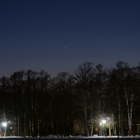 低空の水星